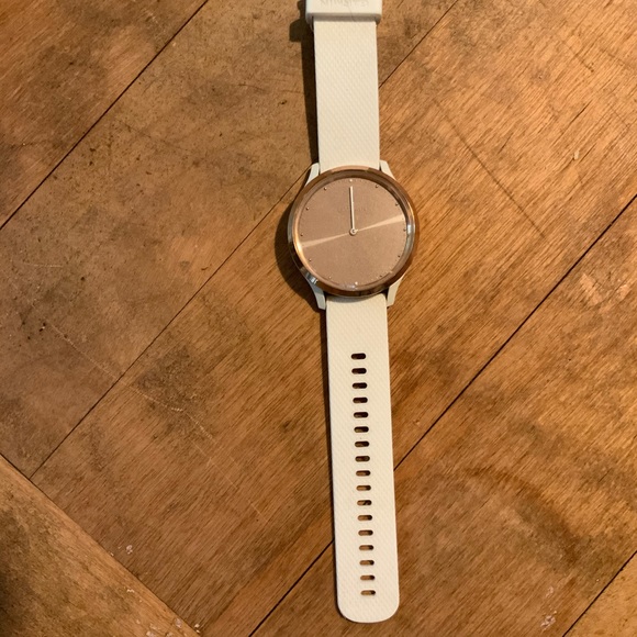 Garmin Vivomove Smart Watch - Picture 8 of 9